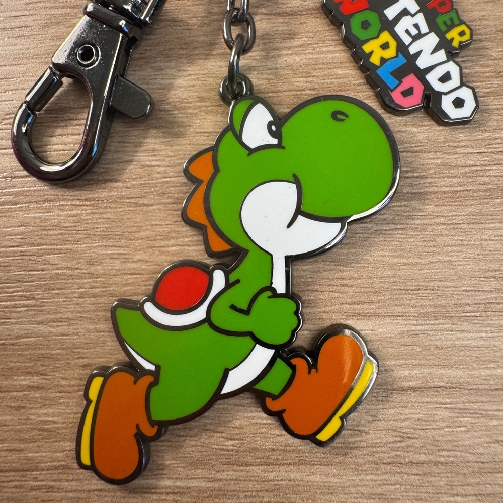 Super Nintendo World Yoshi Keychain Universal Studios Green Dinosaur Charm